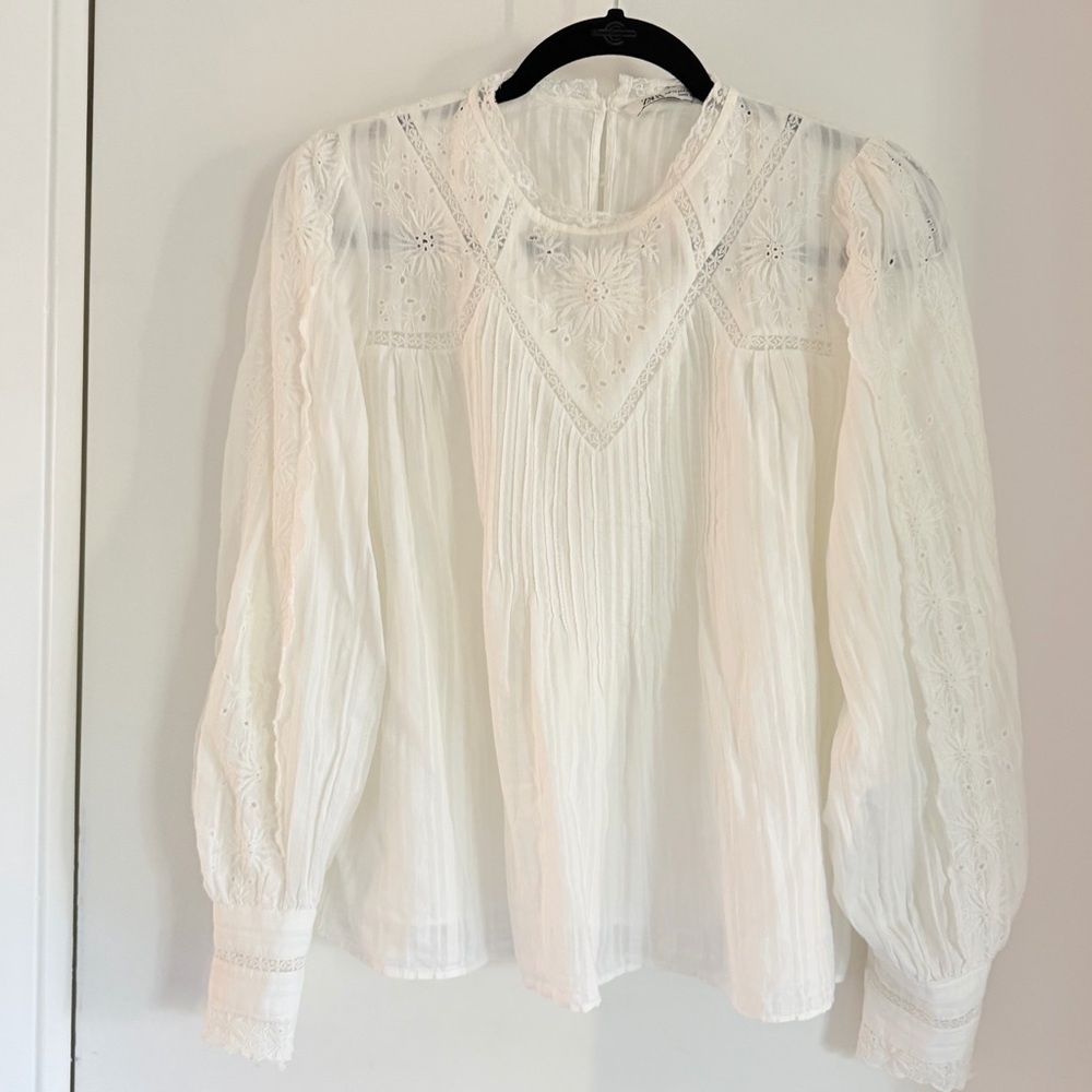 ZARA - White Embroidered blouse - Size XS